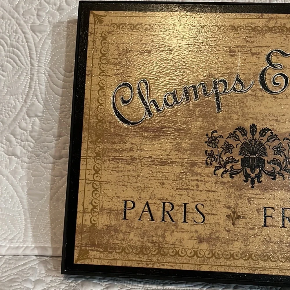 Parisian‎ Signs Tour Eiffel and Champs Elysees